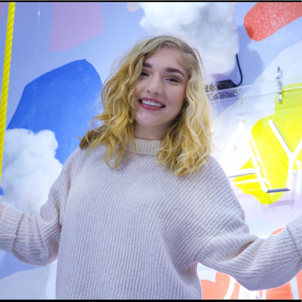 Meet your Posher, Camryn